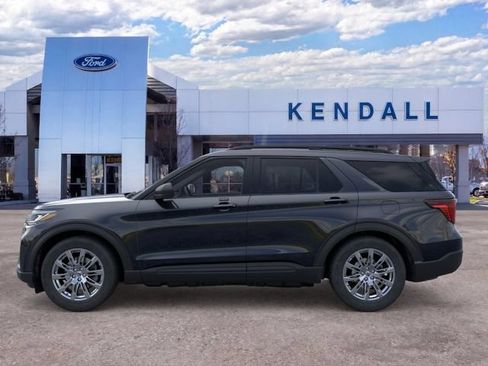 Used 2026 Ford Explorer Active w/ Active Comfort Package AWD/4WD image 3