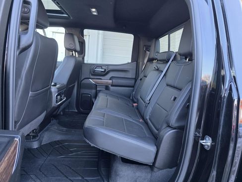 Used 2022 Chevrolet Silverado 1500 High Country AWD/4WD image 6