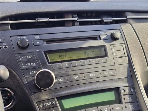 Used 2011 Toyota Prius Two image 20