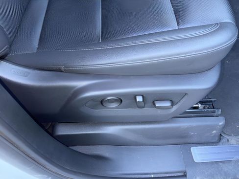 Used 2025 GMC Sierra 1500 SLT image 37