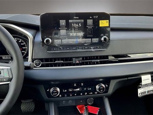 New 2025 Mitsubishi Outlander SEL image 9