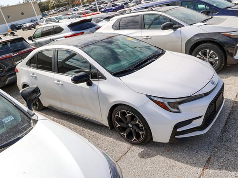 Used 2025 Toyota Corolla FX image 7