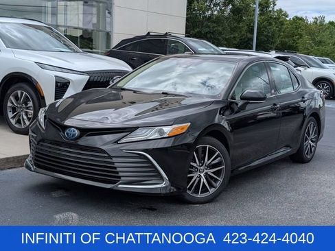 Used 2023 Toyota Camry XLE FWD image 1