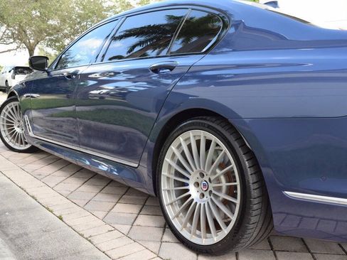 Used 2017 BMW ALPINA B7 xDrive AWD/4WD image 25
