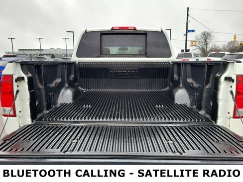 Used 2013 Nissan Titan SV w/ SV Value Truck Pkg image 8