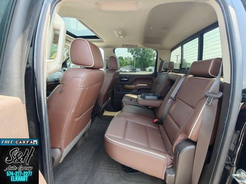 Used 2016 Chevrolet Silverado 1500 High Country w/ High Country Premium Package AWD/4WD image 23