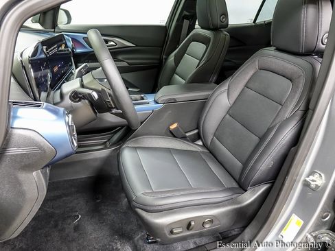 New 2026 Chevrolet Equinox EV LT image 9