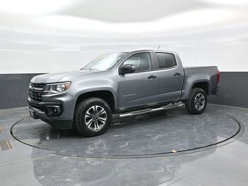 Used 2022 Chevrolet Colorado Z71 AWD/4WD image 3