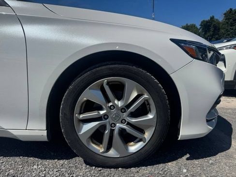 Used 2018 Honda Accord LX image 7