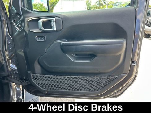 Used 2021 Jeep Wrangler Unlimited Sport AWD/4WD image 27