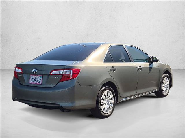 Used 2014 Toyota Camry LE FWD image 5