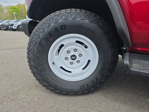 Used 2025 Ford Bronco Heritage Edition AWD/4WD image 13