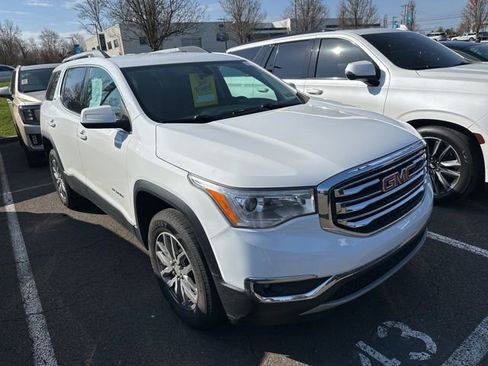Used 2019 GMC Acadia SLE image 1