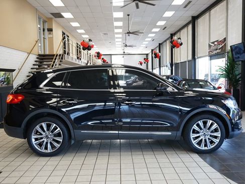 Used 2017 Lincoln MKX Reserve w/ Driver Assistance Package AWD/4WD image 18