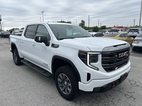Used 2024 GMC Sierra 1500 AT4 w/ Technology Package AWD/4WD image 2