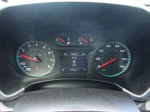 Used 2020 Chevrolet Equinox LS w/ LS Convenience Package AWD/4WD image 10