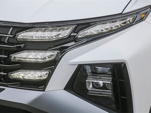 New 2026 Hyundai Tucson Limited image 8