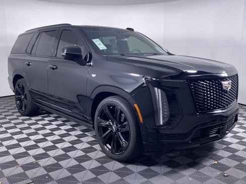 Certified 2025 Cadillac Escalade Sport Platinum w/ LPO, Floor Liner Package image 23