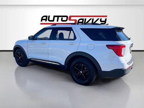 Used 2021 Ford Explorer XLT w/ Class III Trailer Tow Package image 5