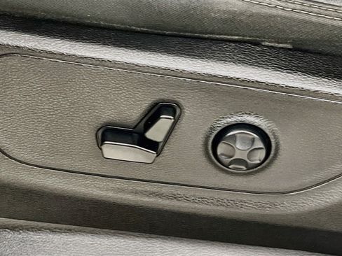 Used 2019 RAM 1500 Big Horn AWD/4WD image 16