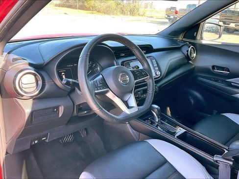 Used 2021 Nissan Kicks SR w/ SR Premium Package image 14