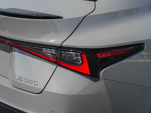 Used 2025 Lexus IS 350 F Sport RWD image 11