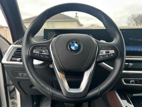 Certified 2024 BMW X5 xDrive40i w/ Premium Package image 28