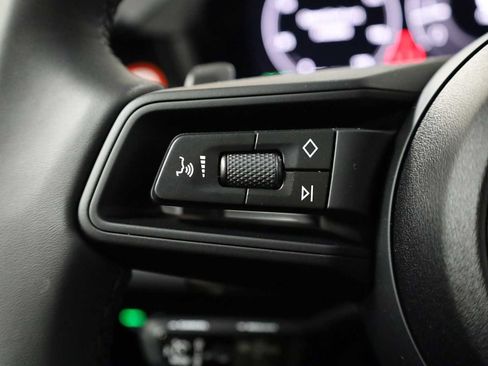Certified 2025 Porsche Cayenne Coupe AWD/4WD image 27