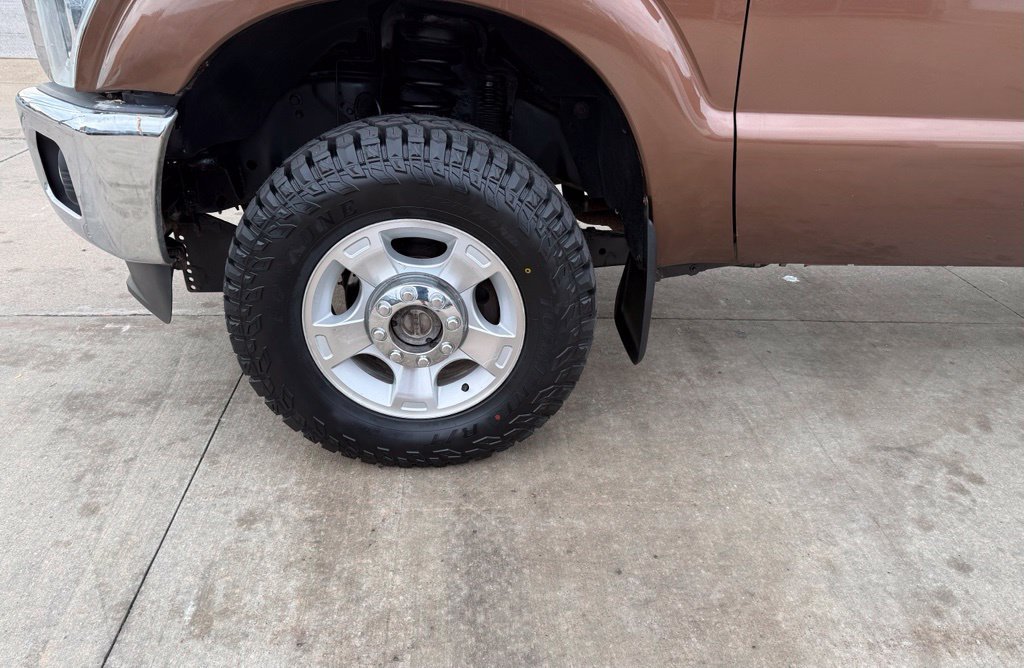 Used 2012 Ford F250 XLT w/ Snow Plow Prep Pkg AWD/4WD image 12