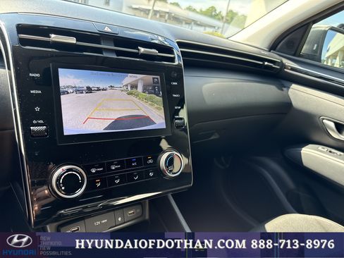 Certified 2023 Hyundai Tucson SEL AWD/4WD image 9