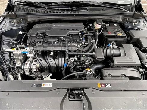 Certified 2025 Hyundai Elantra SEL w/ Cargo Package image 11