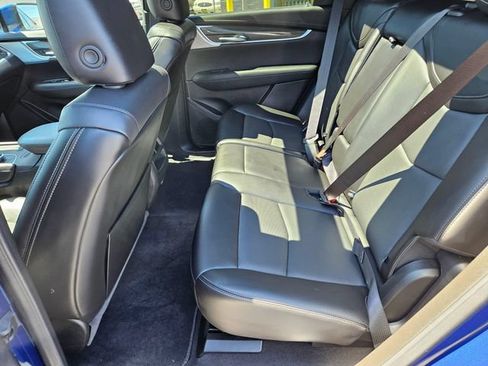 Used 2024 Cadillac XT5 Sportv w/ Technology Package AWD/4WD image 17