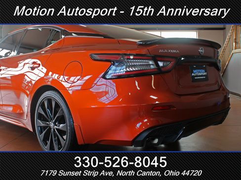 Used 2021 Nissan Maxima SR w/ Sport Mat Group image 8