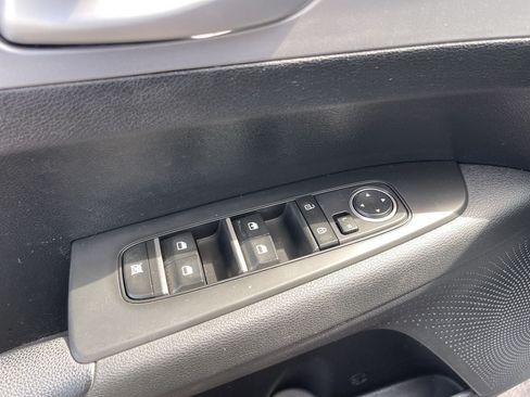 Used 2023 Kia Forte LXS w/ LXS Technology Package FWD image 12