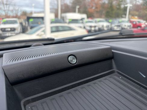 Used 2020 Ford F250 Lariat w/ Chrome Package image 34