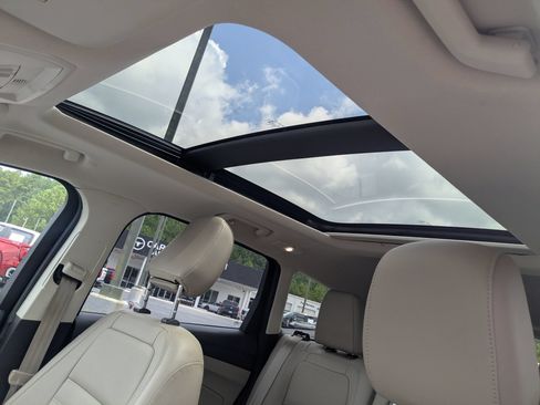 Used 2018 Ford Escape SEL FWD image 22