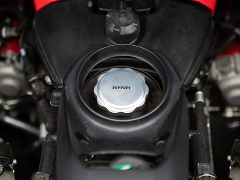 Certified 2021 Ferrari F8 Tributo image 99