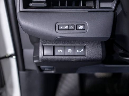 Used 2026 Toyota bZ AWD/4WD image 35