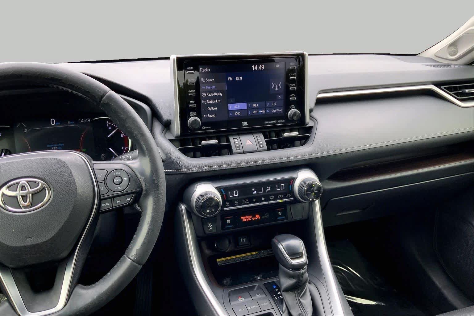 Used 2019 Toyota RAV4 Limited w/ Advanced Technology Package FWD image 6