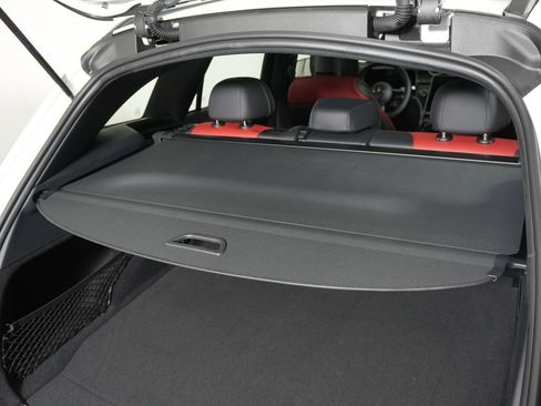 Certified 2026 Mercedes-Benz GLC 43 AMG 4MATIC image 31