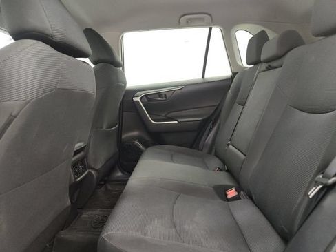 Used 2022 Toyota RAV4 LE FWD image 10