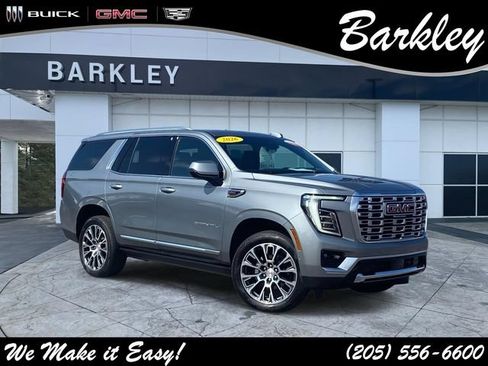 Used 2026 GMC Yukon Denali w/ Sun & Power Step Package AWD/4WD image 1