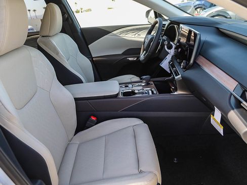 New 2026 Lexus RX 450h AWD image 16