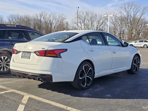 Used 2024 Nissan Altima 2.5 SR image 7