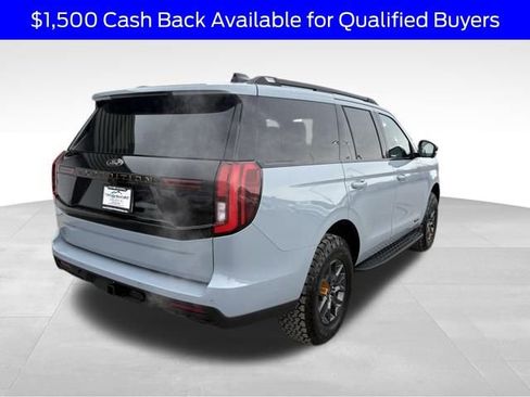 New 2026 Ford Expedition Tremor image 2