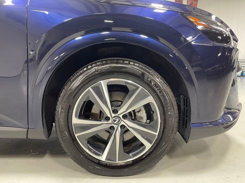 Used 2024 Lexus RX 350h w/ Convenience Package AWD/4WD image 16