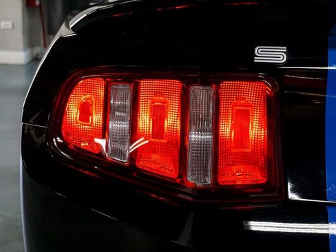 Used 2012 Ford Mustang Shelby GT500 w/ Electronics Pkg image 74