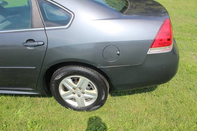 Used 2010 Chevrolet Impala LS FWD image 10