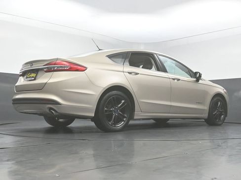 Used 2018 Ford Fusion S FWD image 46