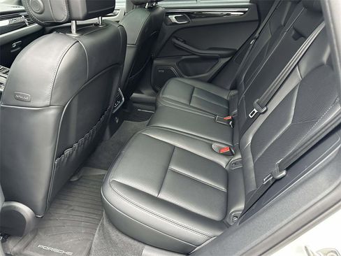 Used 2025 Porsche Macan Turbo image 13